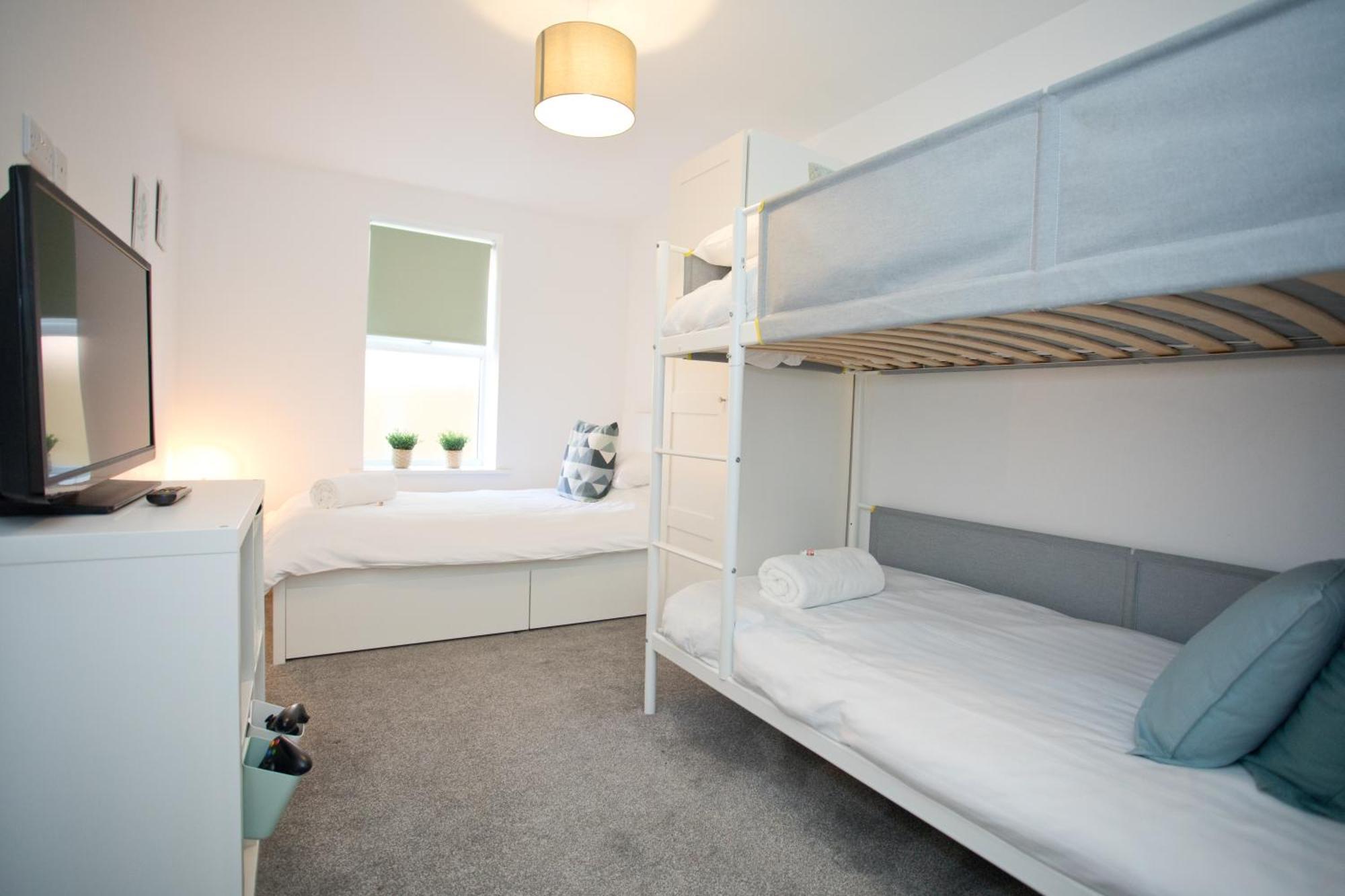 Sea Air - 2 Bedrooms - Parking - Mins To * Bournemouth