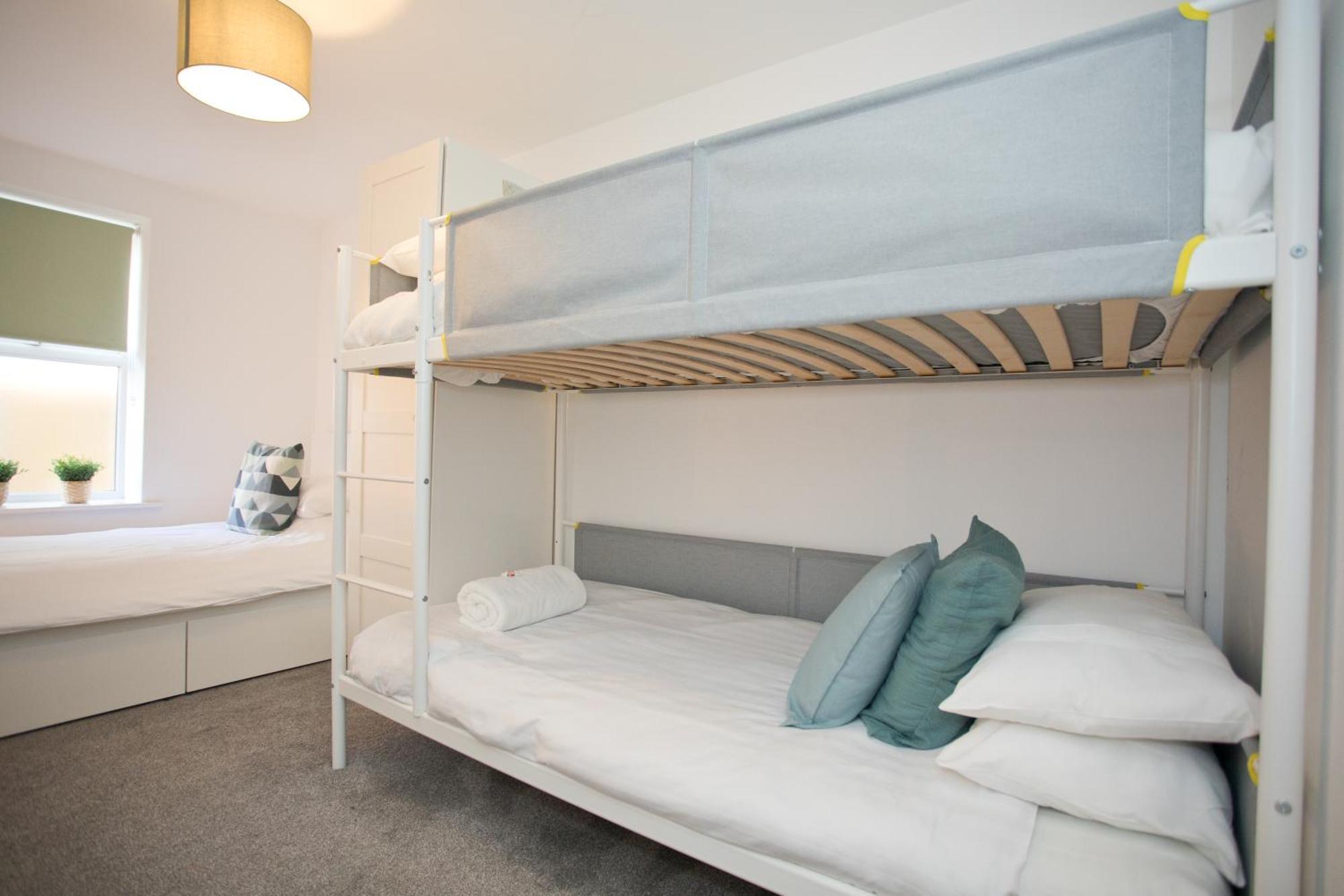 Apartment Sea Air - 2 Bedrooms - Parking - Mins To Bournemouth