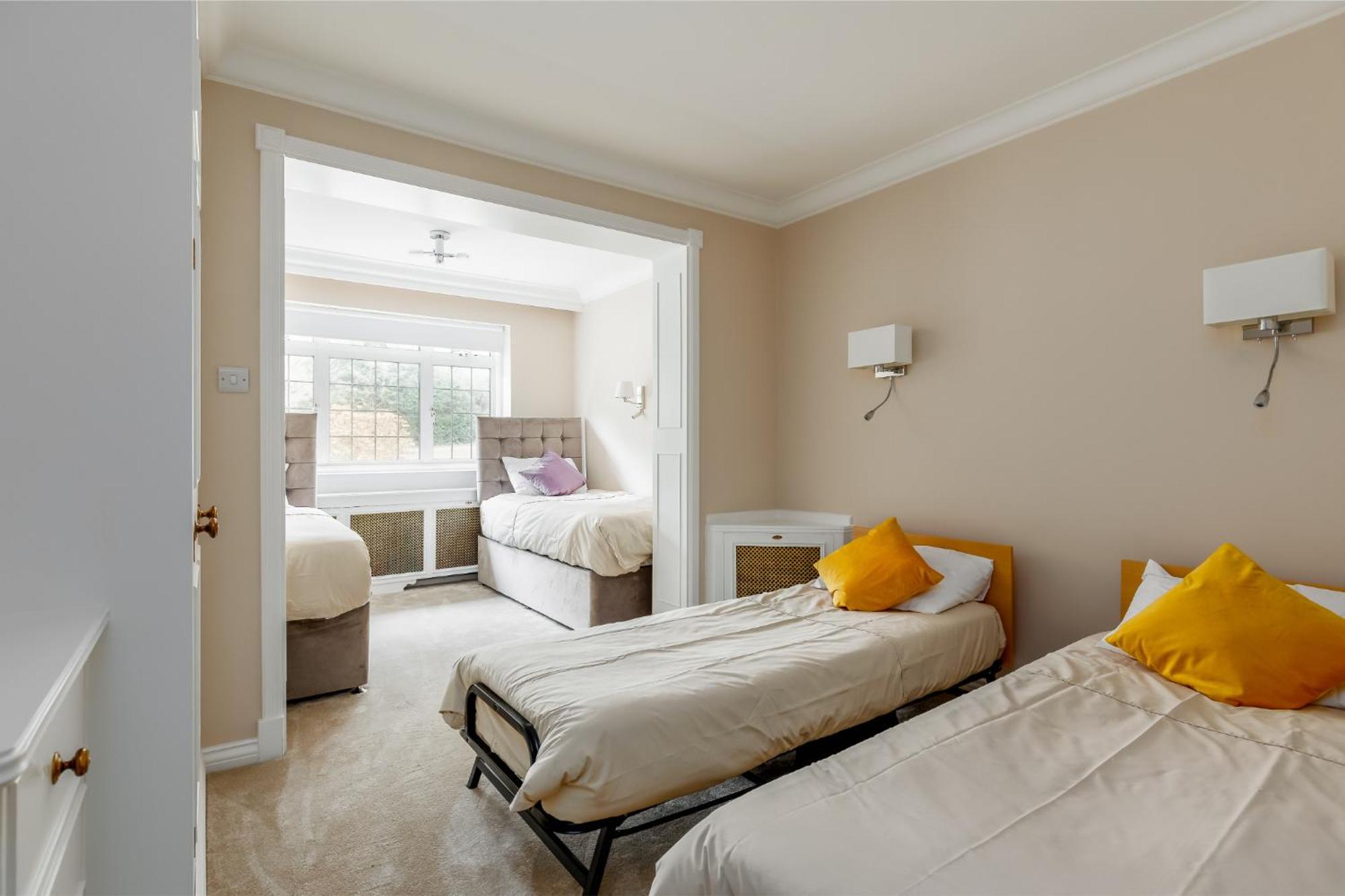 Traditional Family House Near -great Garden! * Bournemouth