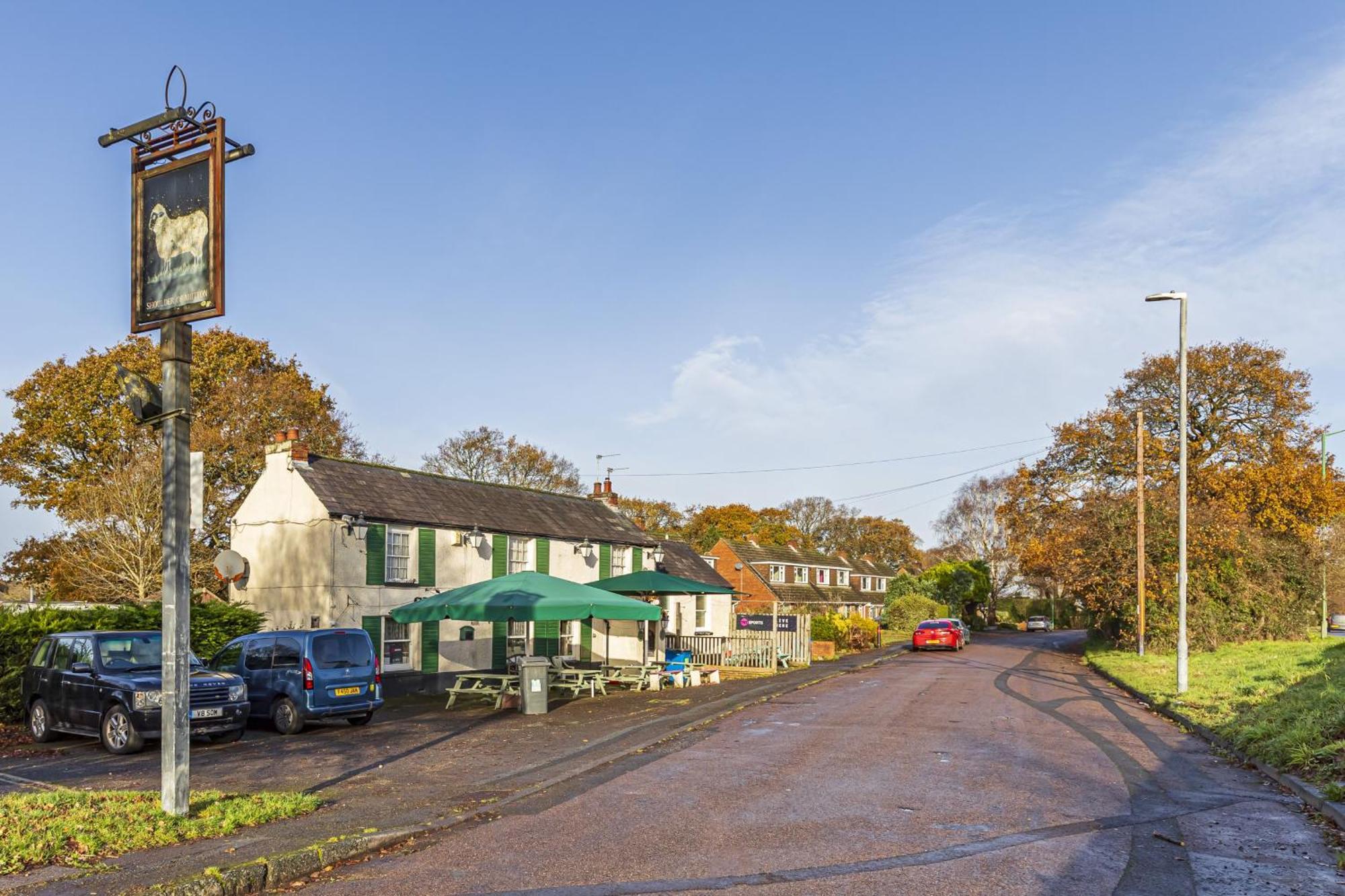 Cozy Cottage, Secure Garden, Dog Freindly Bournemouth