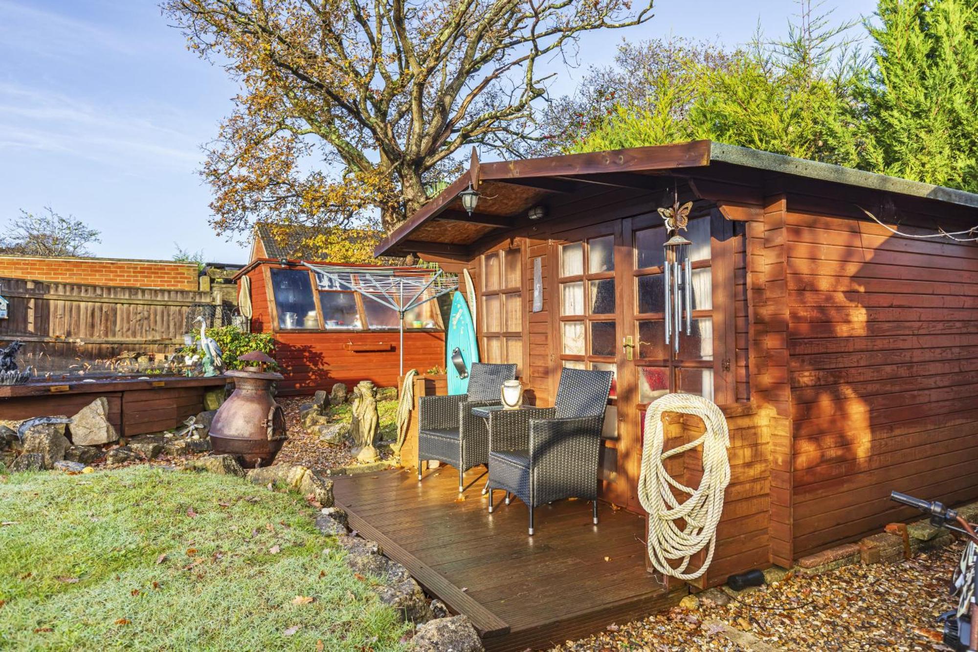 Holiday home Cozy Cottage, Secure Garden, Dog Freindly *