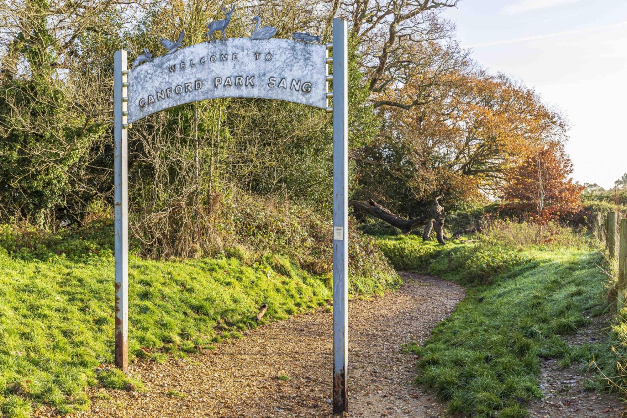 Cozy Cottage, Secure Garden, Dog Freindly Holiday home Bournemouth