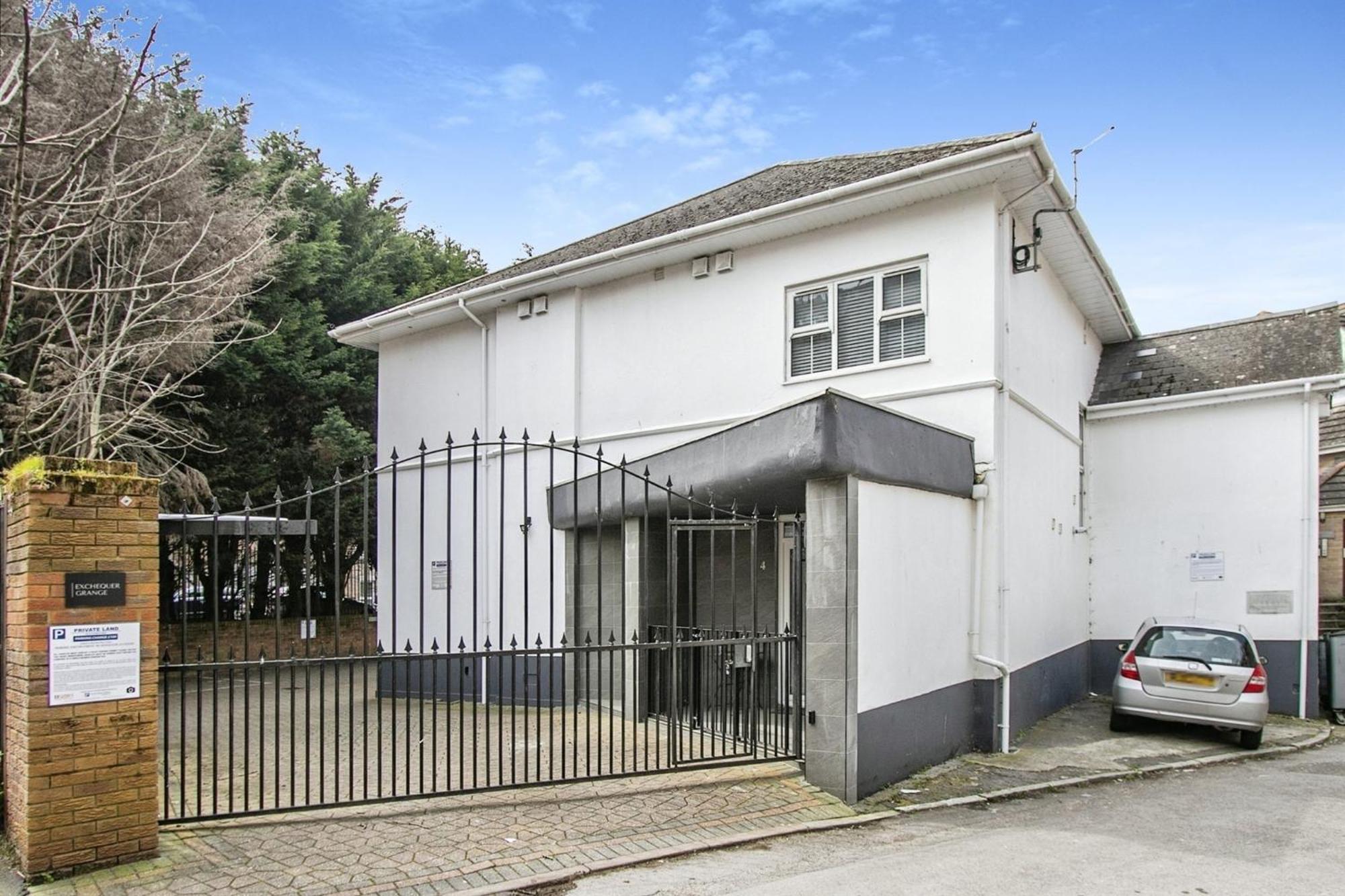 Apartment Charming Flat In A Location *