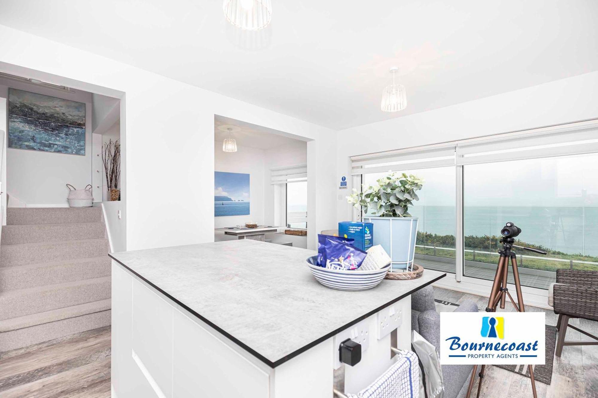 Bournecoast: Modern Flat- Sea Views-fm8497 * Bournemouth