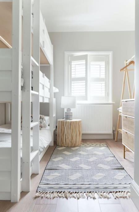 Cute House - 4 Mins Walk Bournemouth
