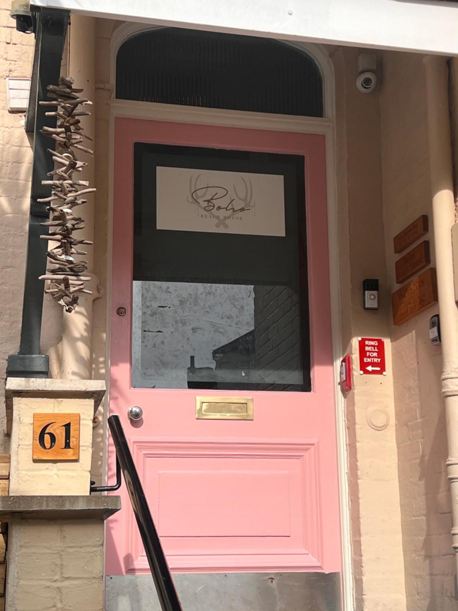 The Boho - 4 Min Walk To & Town Hotel 3*