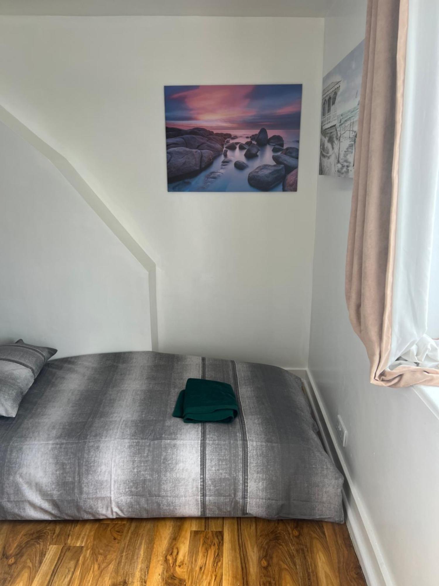 Townhouse Near * Bournemouth