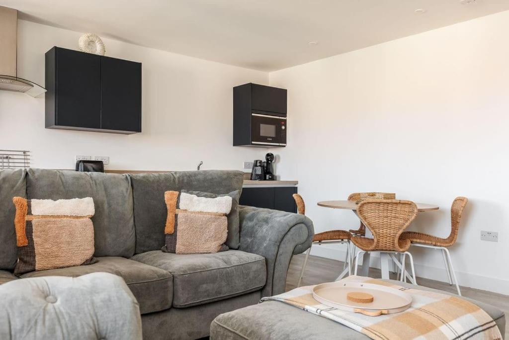 Apartment Modern 1 Bed, Close To And Highstreet Bournemouth