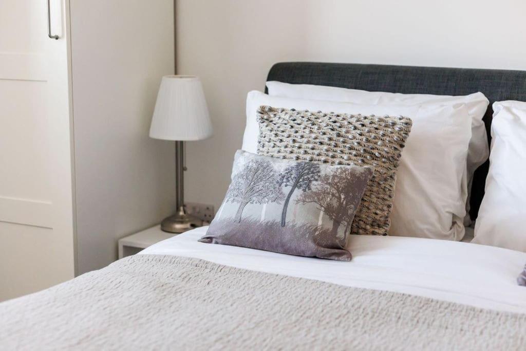 Modern 1 Bed, Close To And Highstreet *