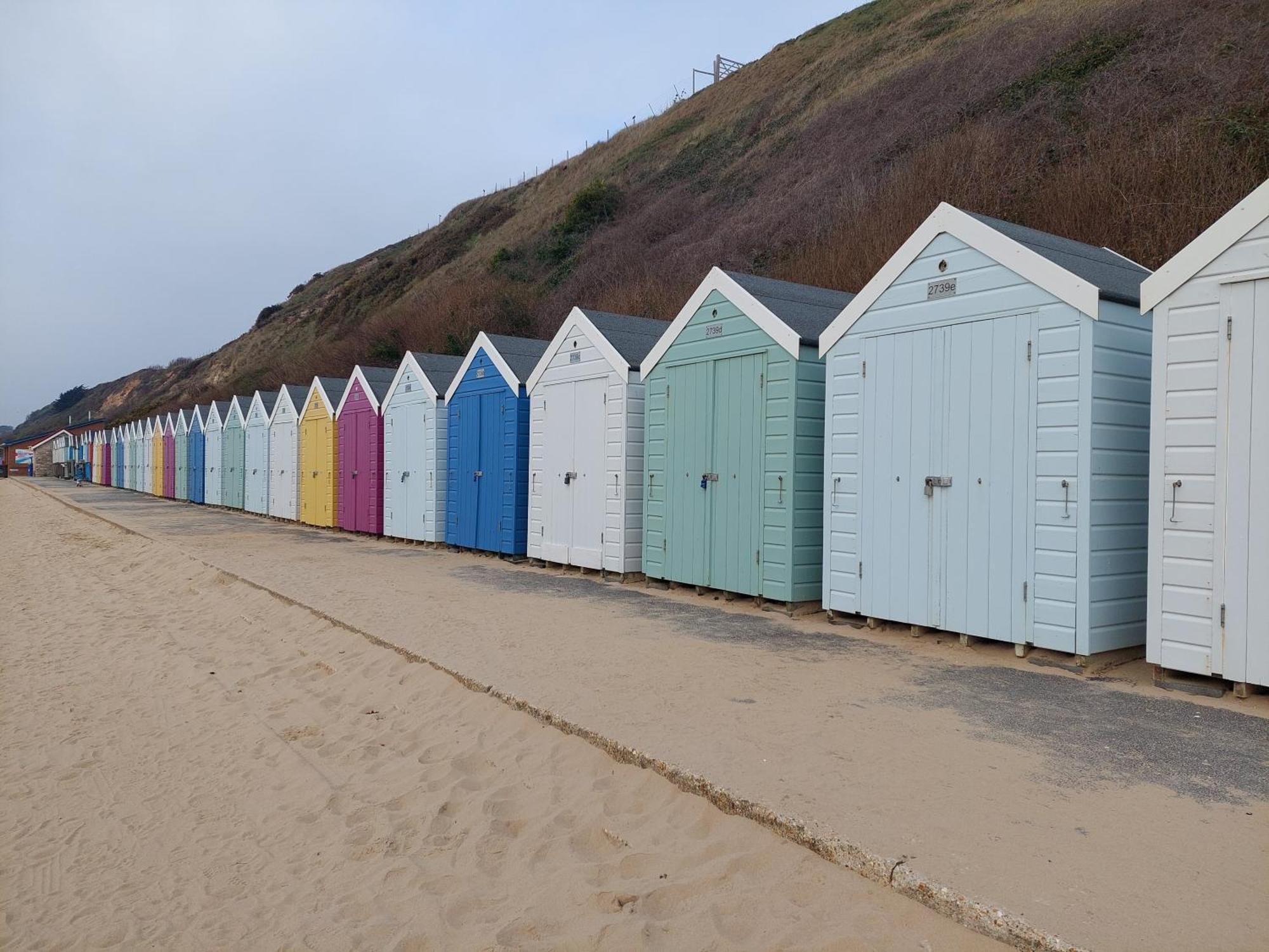 In Boscombe Close To Apartment