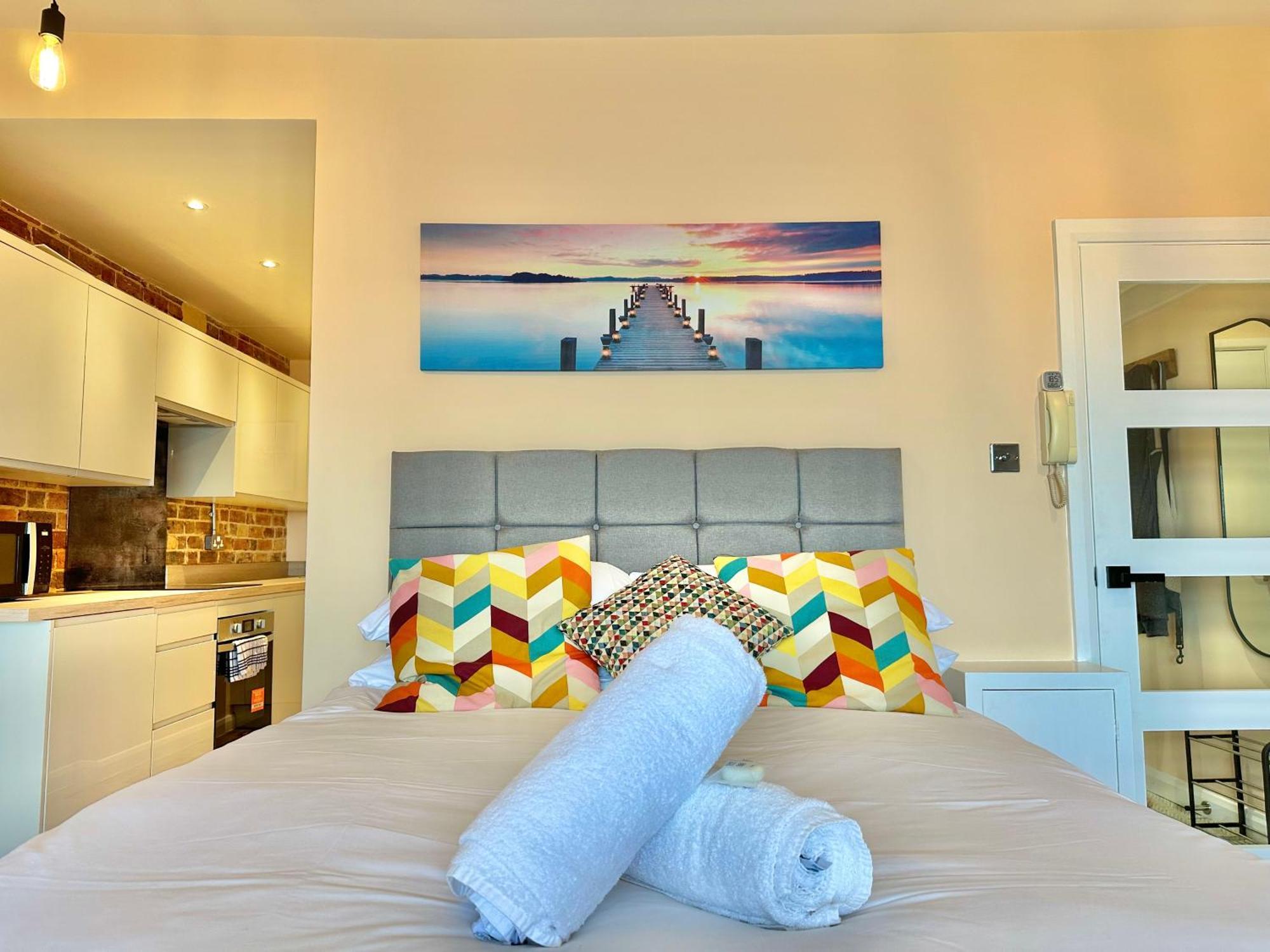 Pier View Retreat - Close To - Sea Views With Parking Apartment Bournemouth