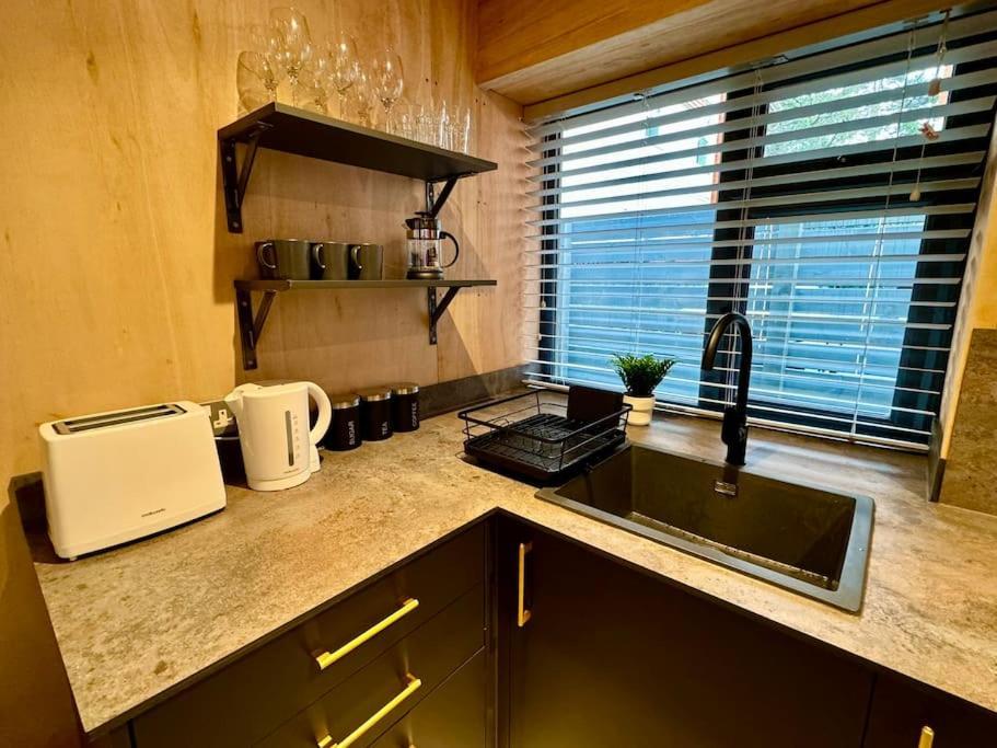 Apartment Stunning Secret - Retreat - Sleeps 4 Bournemouth