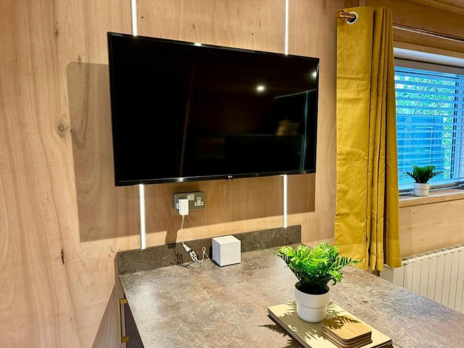 Apartment Stunning Secret - Retreat - Sleeps 4