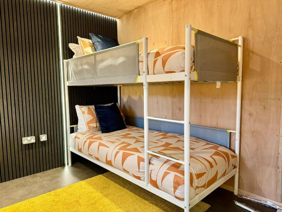 Stunning Secret - Retreat - Sleeps 4