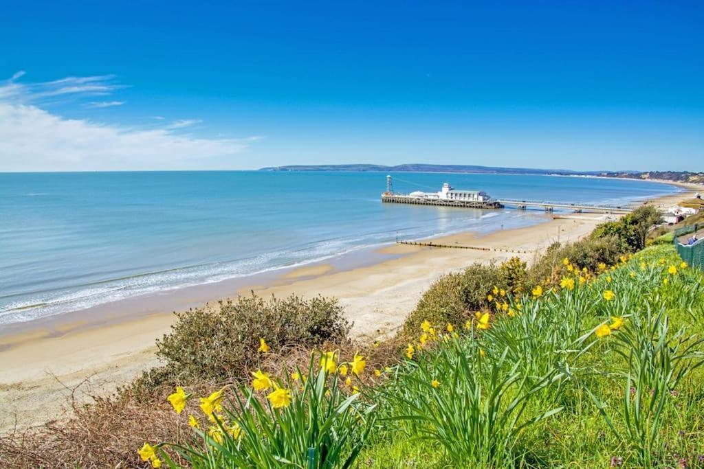 Bournecoast: Modern Near Beaches -fm9580 Bournemouth