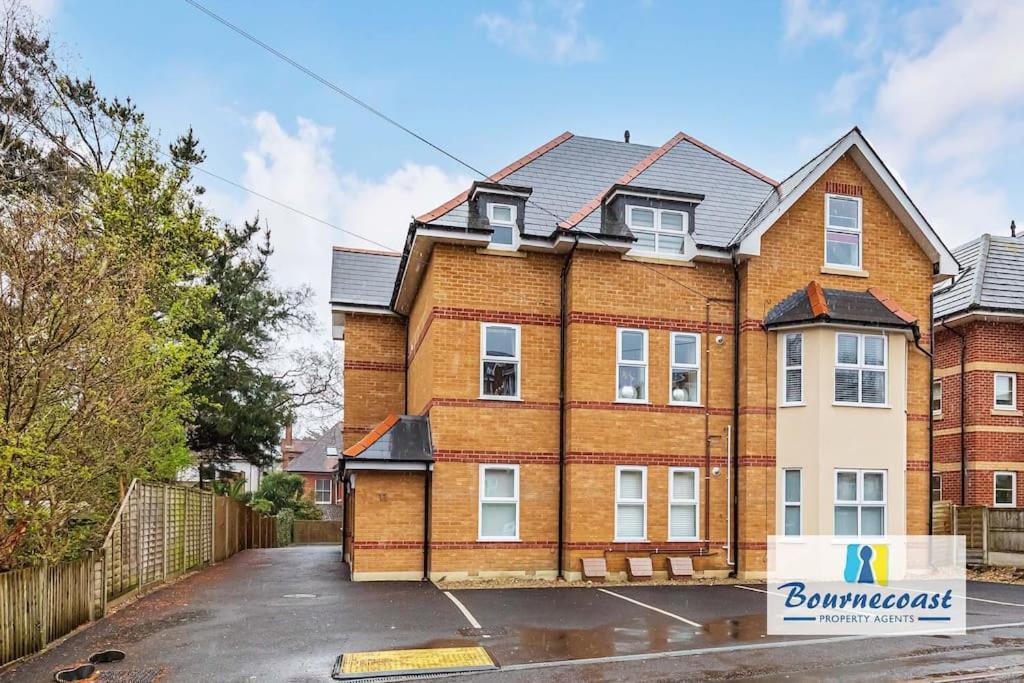Bournecoast: Modern Near Beaches -fm9580 Apartment Bournemouth