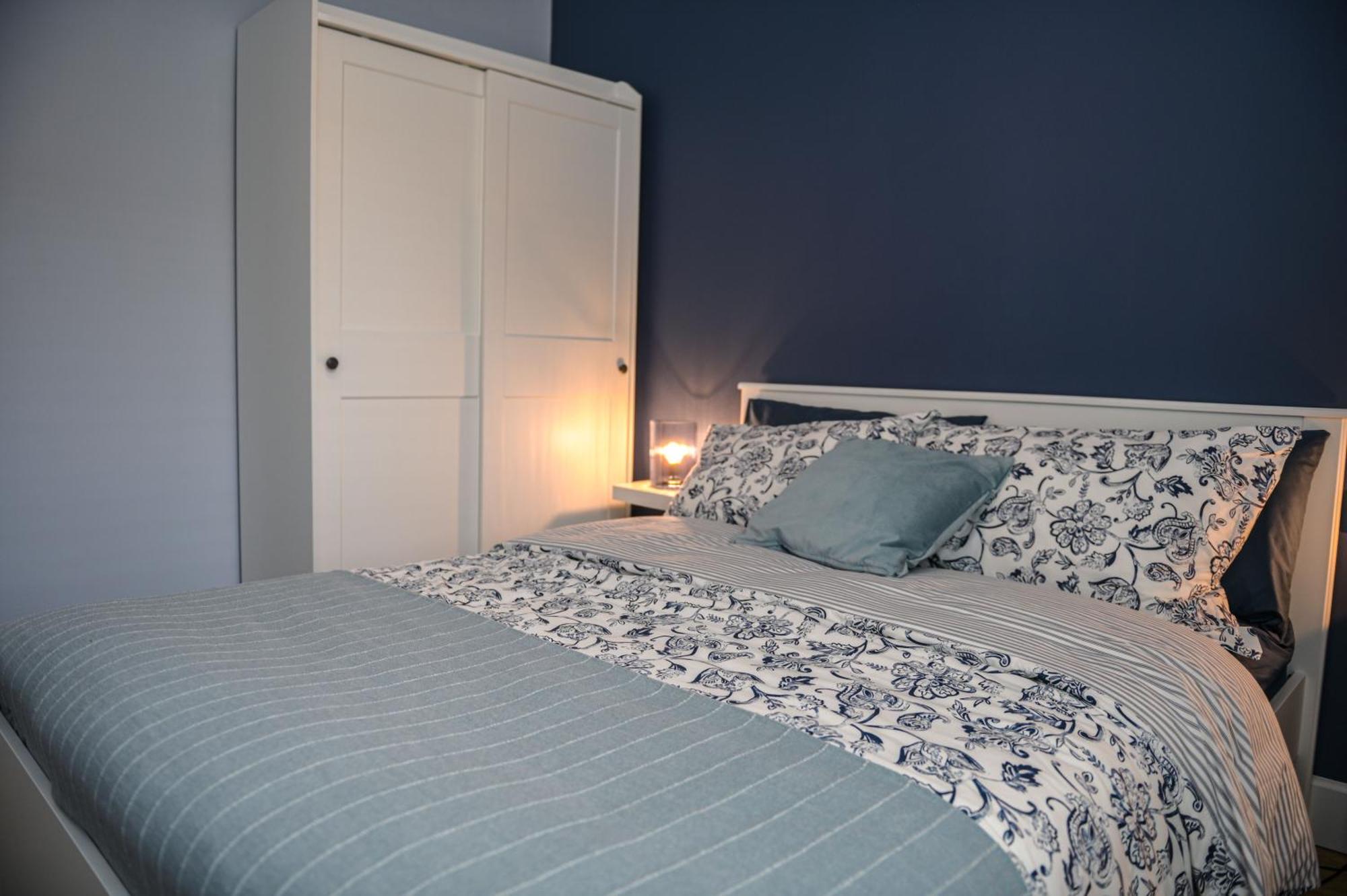 Apartment Sunny Town Centre Apartment: Beach-close Luxury In