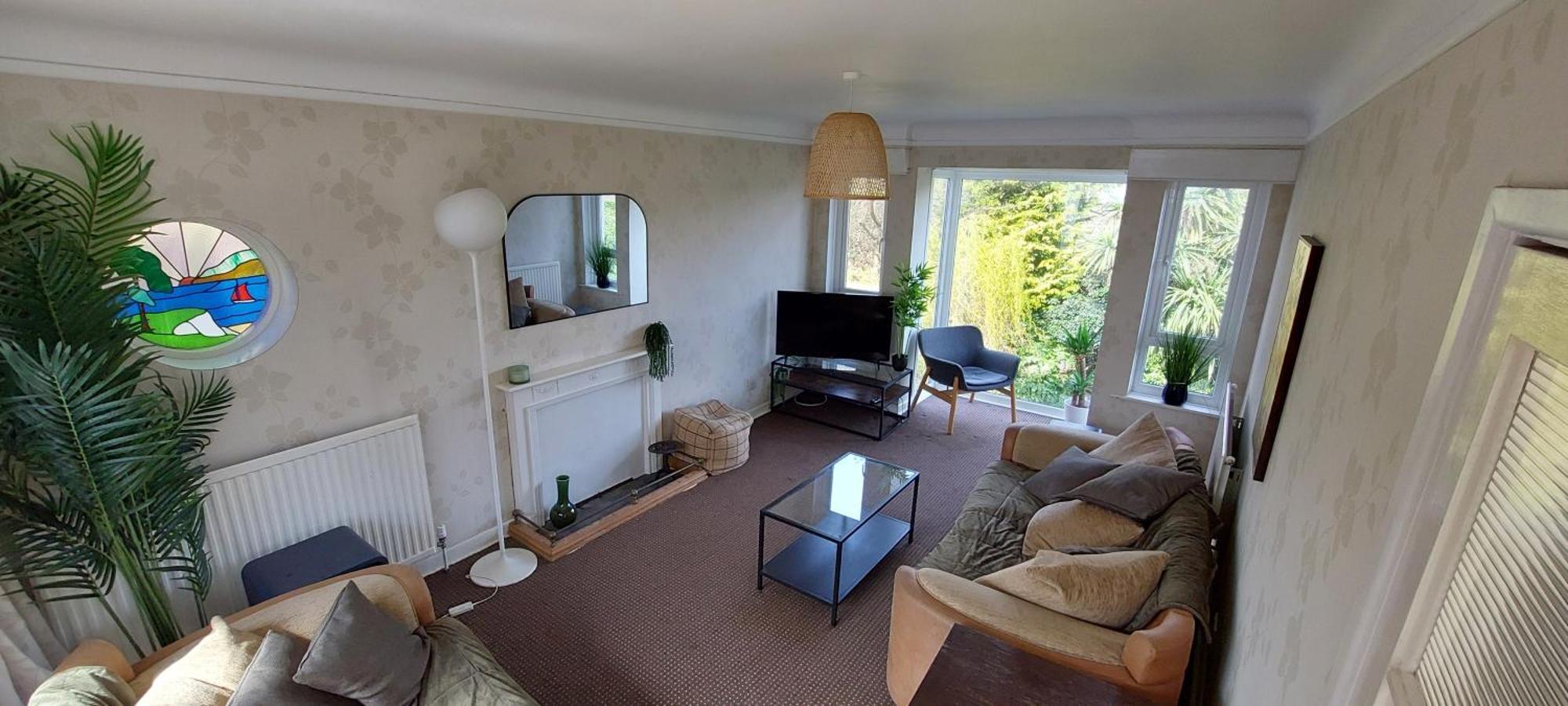 Unique House With Up To 3 Self Contained Living Areas Holiday home Bournemouth