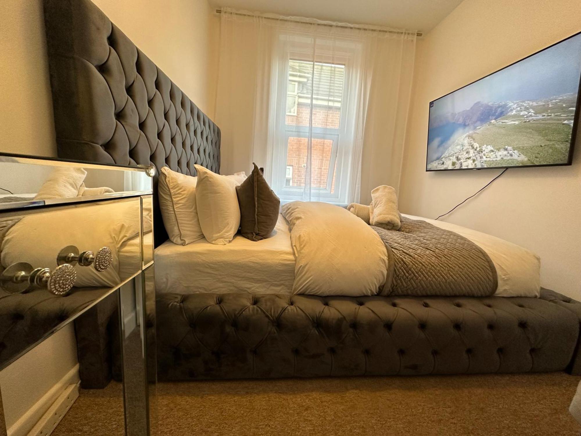 Comfortable For One Cozy For Two 5 Min From The Small Room. Guest house Bournemouth