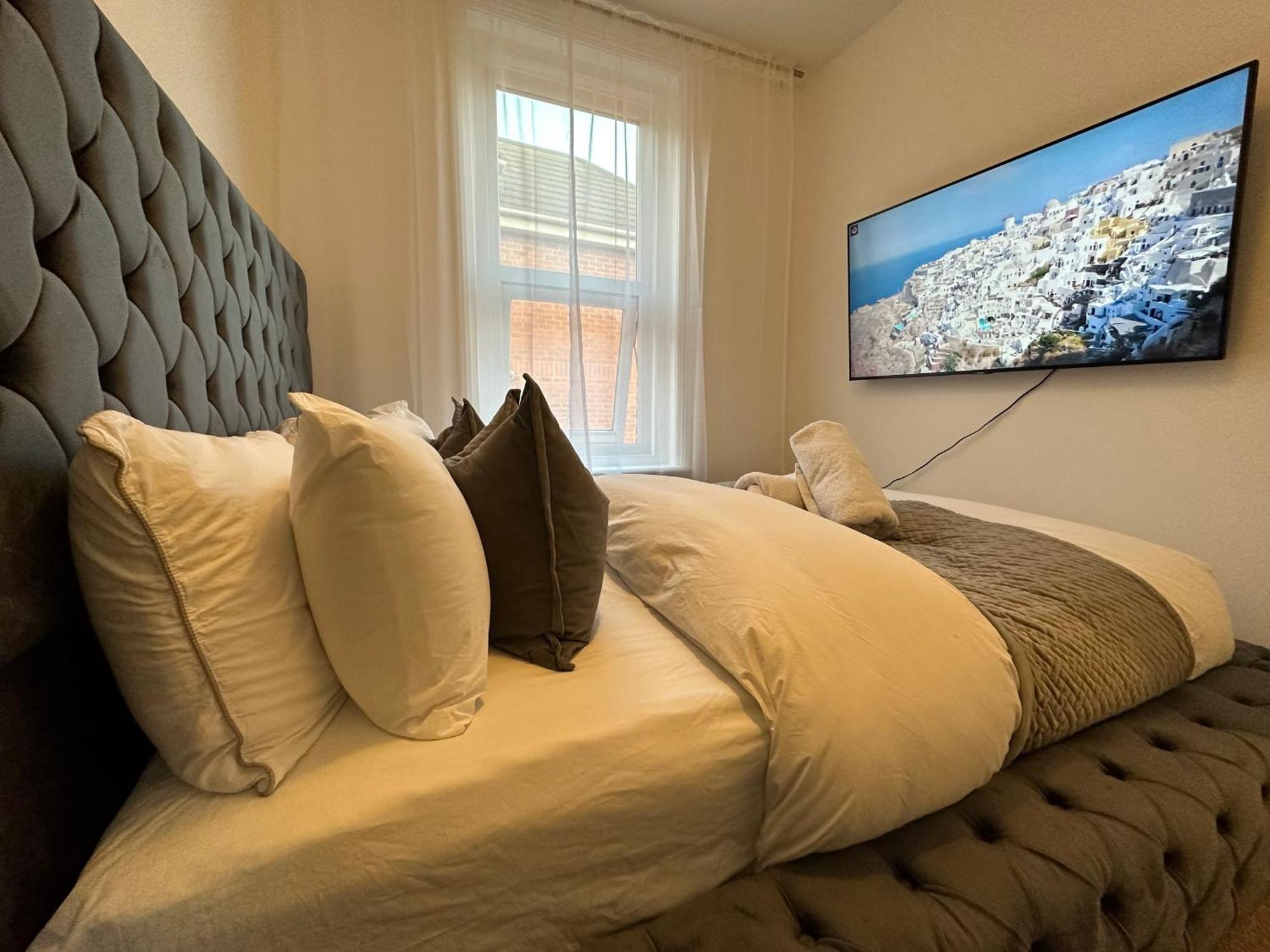 Comfortable For One Cozy For Two 5 Min From The Small Room. Guest house