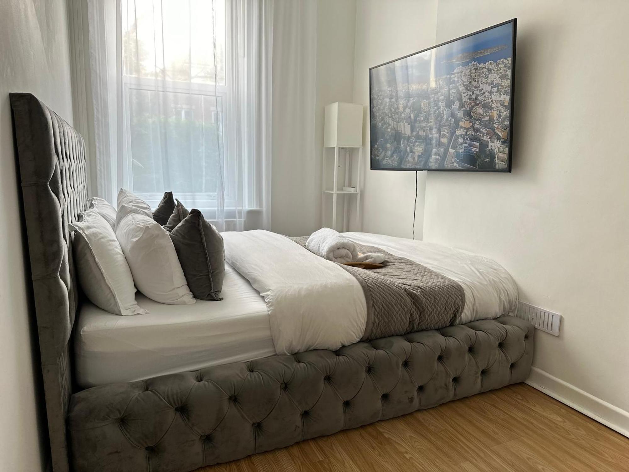 Comfortable For One Cozy For Two 5 Min From The Small Room. Guest house
