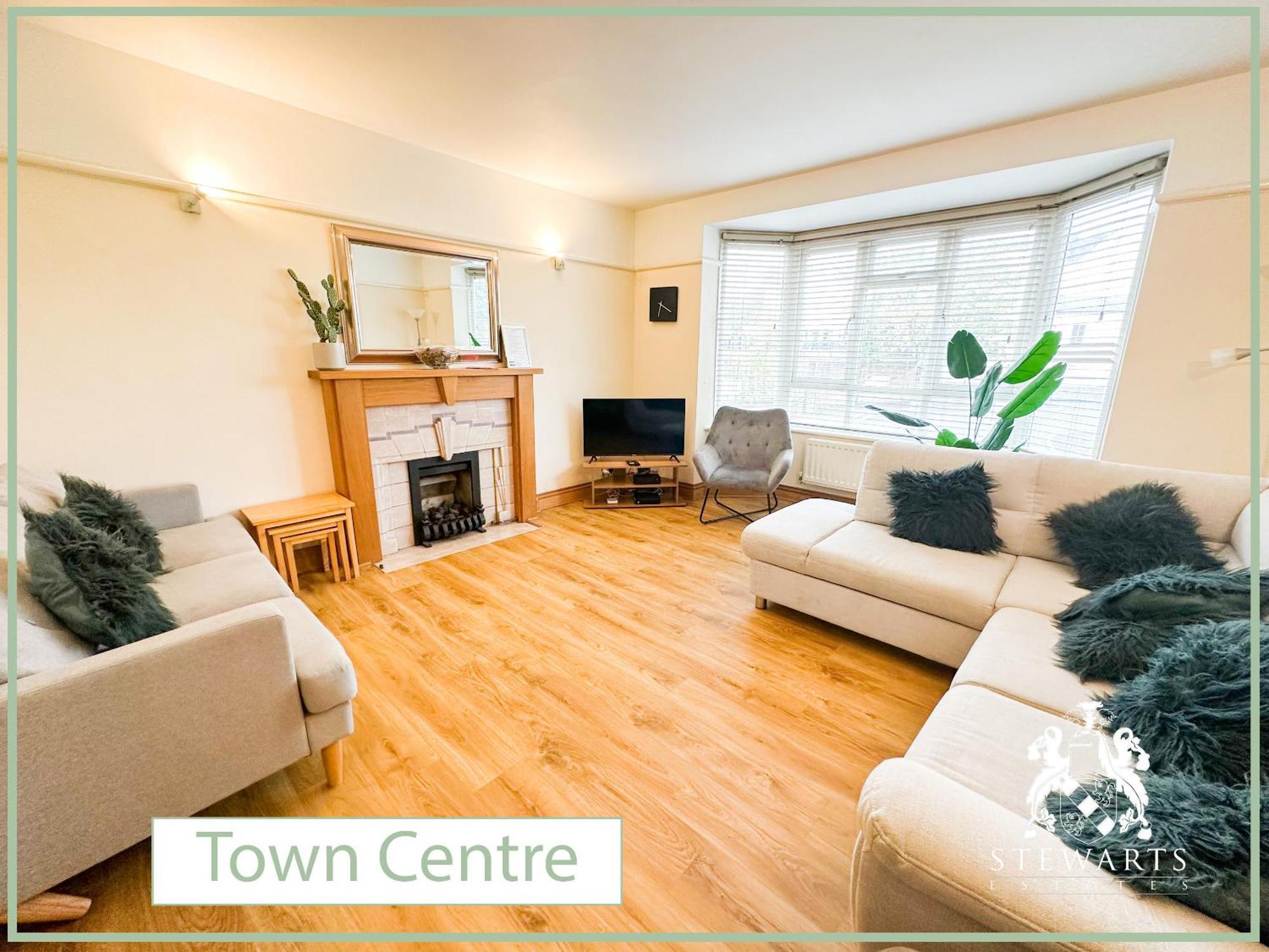 Apartment Town Centre Sleeps 9