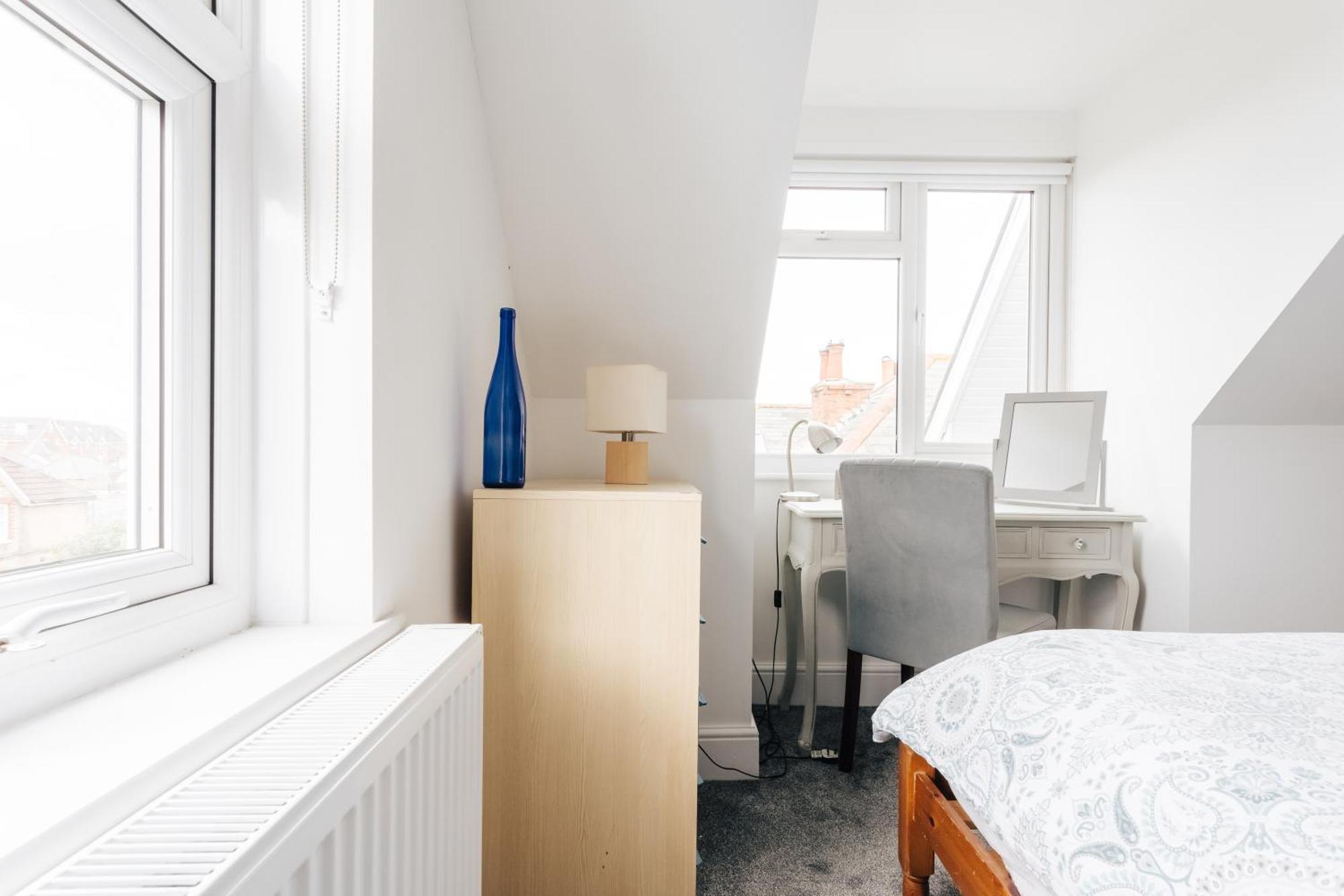 Apartment Coastal Haven: Southbourne's Two-bedroom Retreat Bournemouth