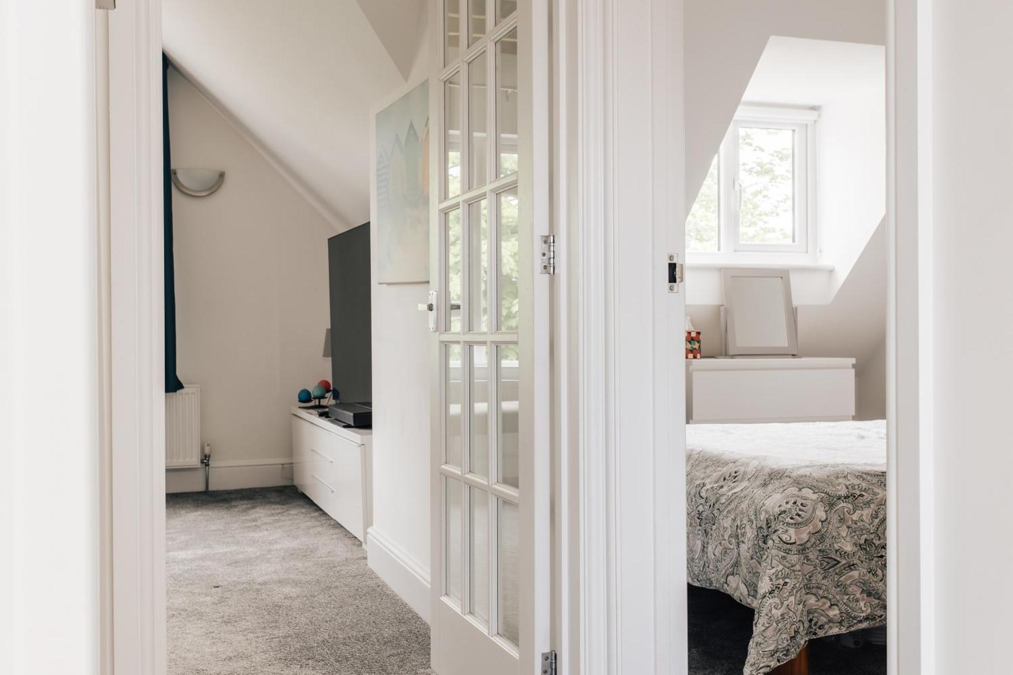 Apartment Coastal Haven: Southbourne's Two-bedroom Retreat *