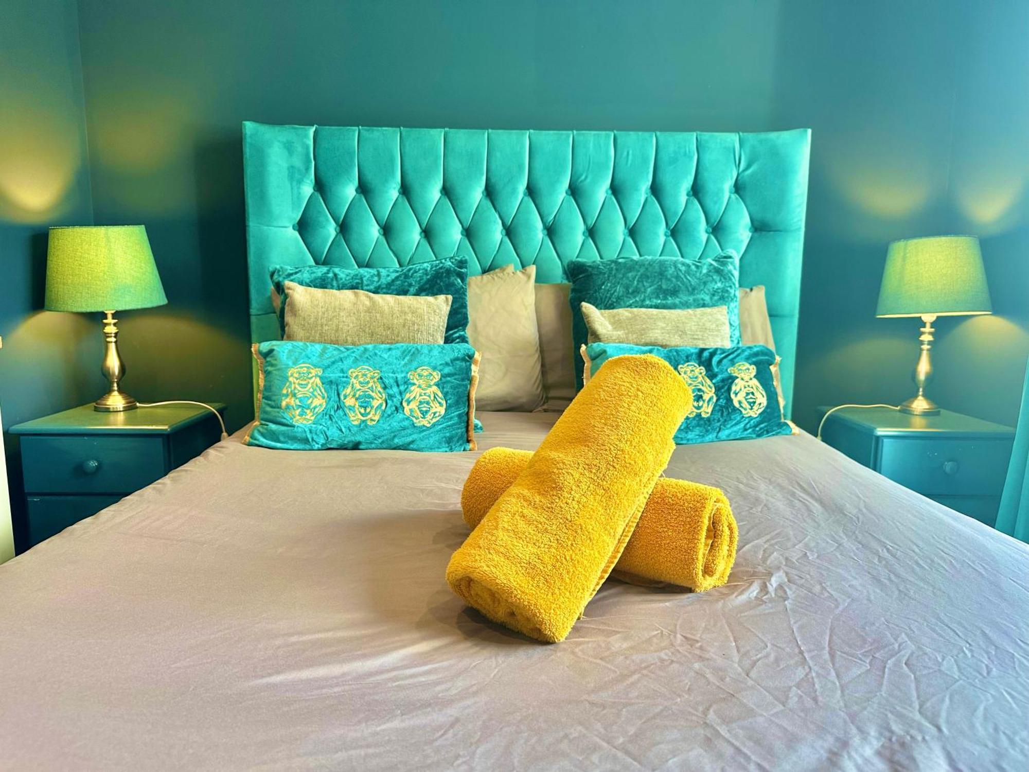 Apartment A Hidden Gem With Private Hot Tub And Garden - Netflix - Fast Wifi - Free Parking