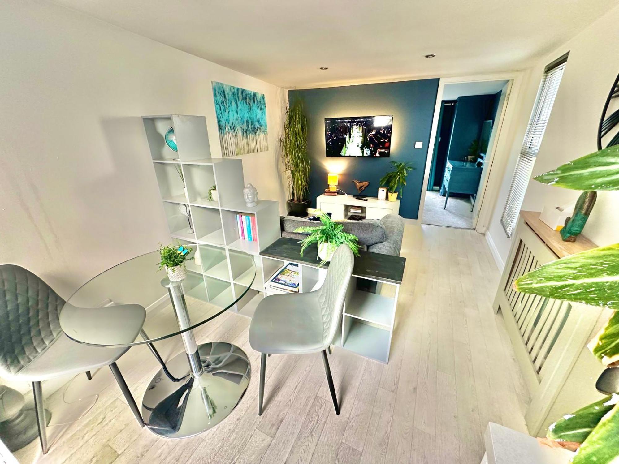 Apartment A Hidden Gem With Private Hot Tub And Garden - Netflix - Fast Wifi - Free Parking Bournemouth