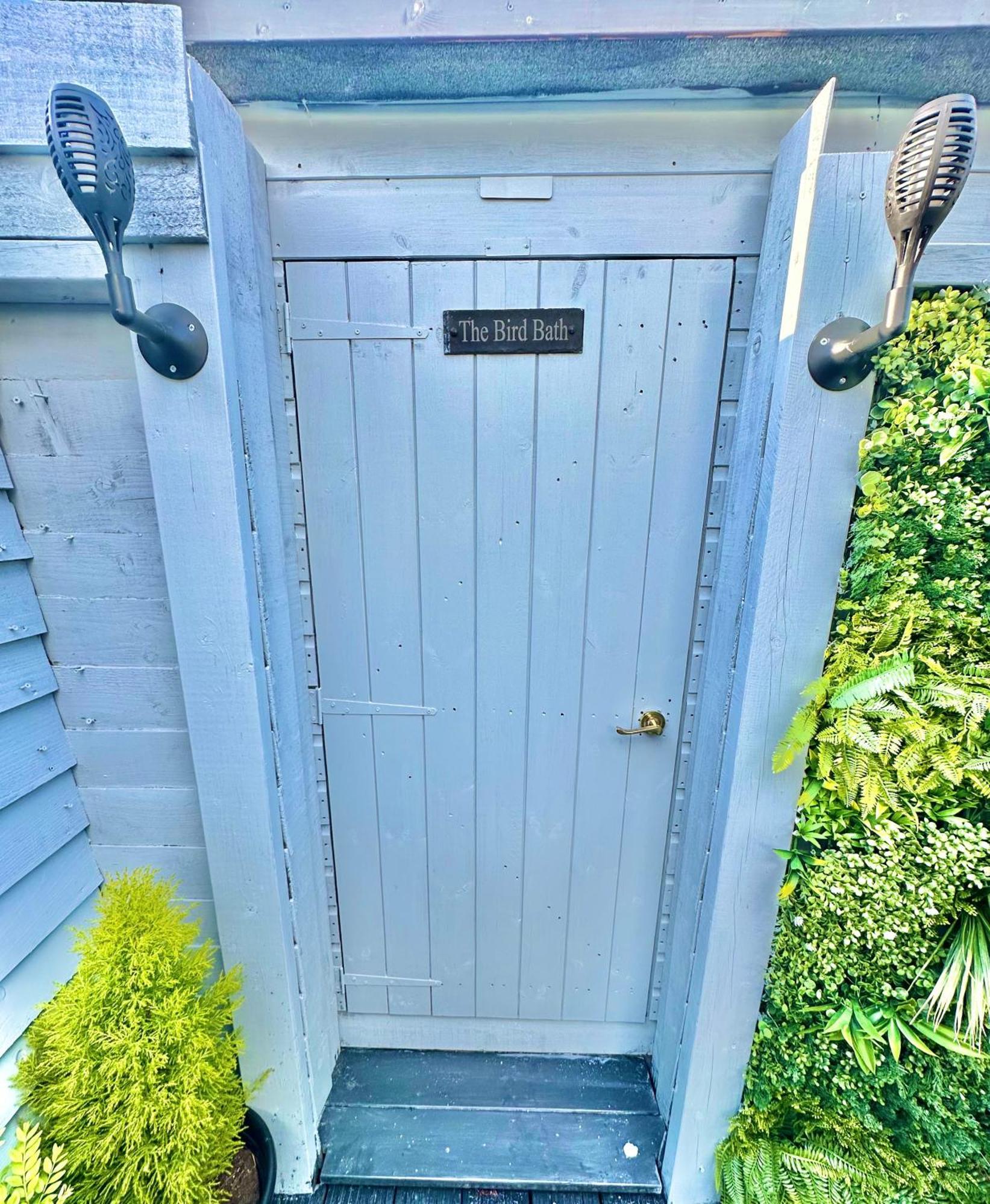 Apartment A Hidden Gem With Private Hot Tub And Garden - Netflix - Fast Wifi - Free Parking Bournemouth