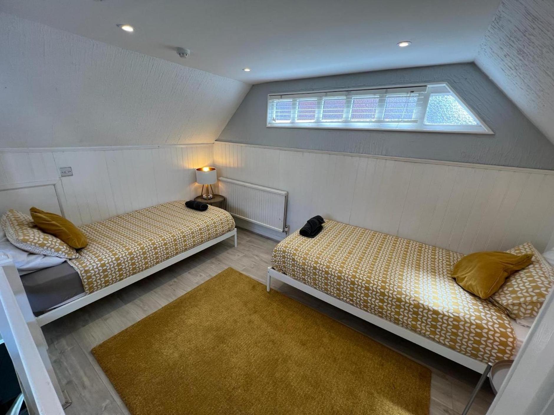 Seaside Retreat: 3br Near Beach Bournemouth