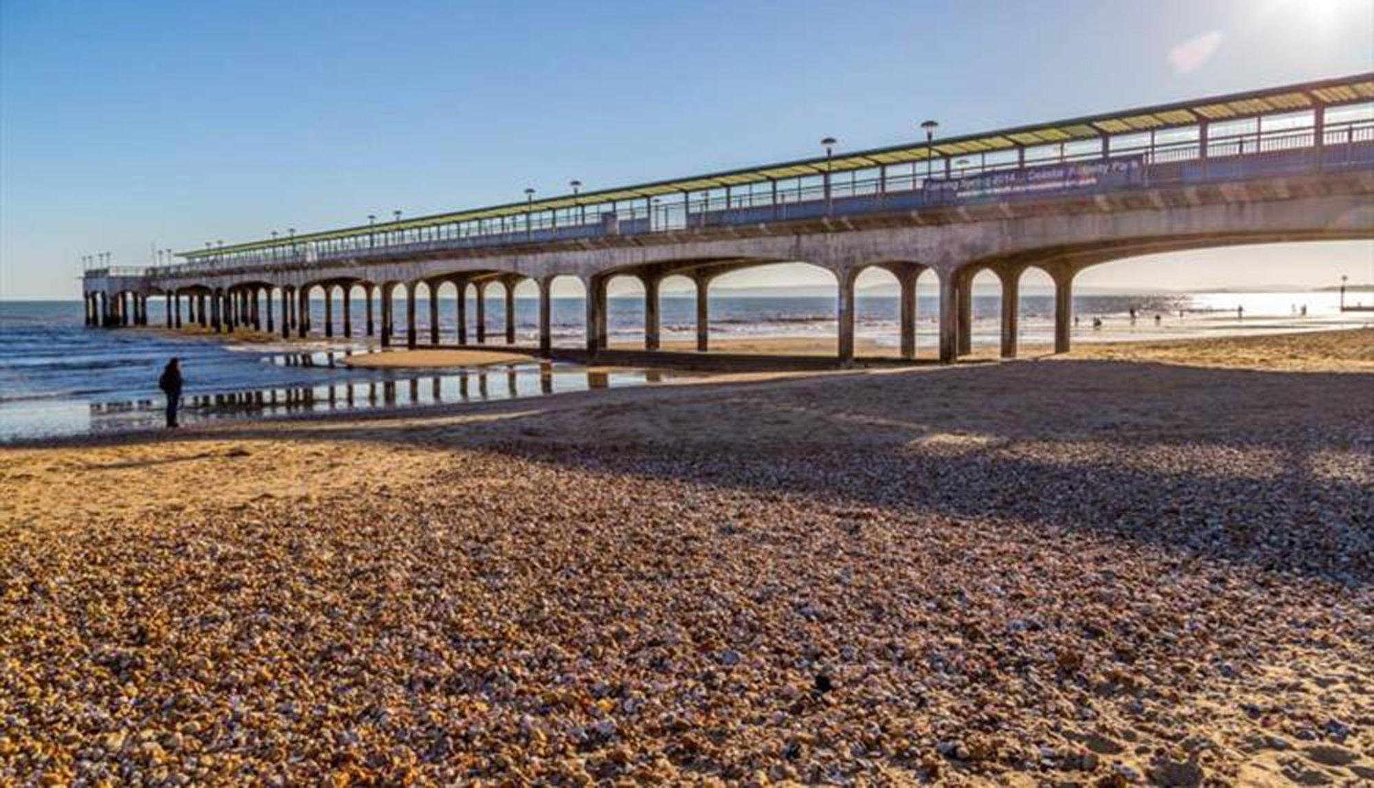 Apartment A Beautiful With Stunning Sea Views & Private Balcony