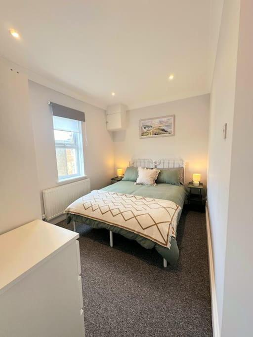 Beach Apartment *