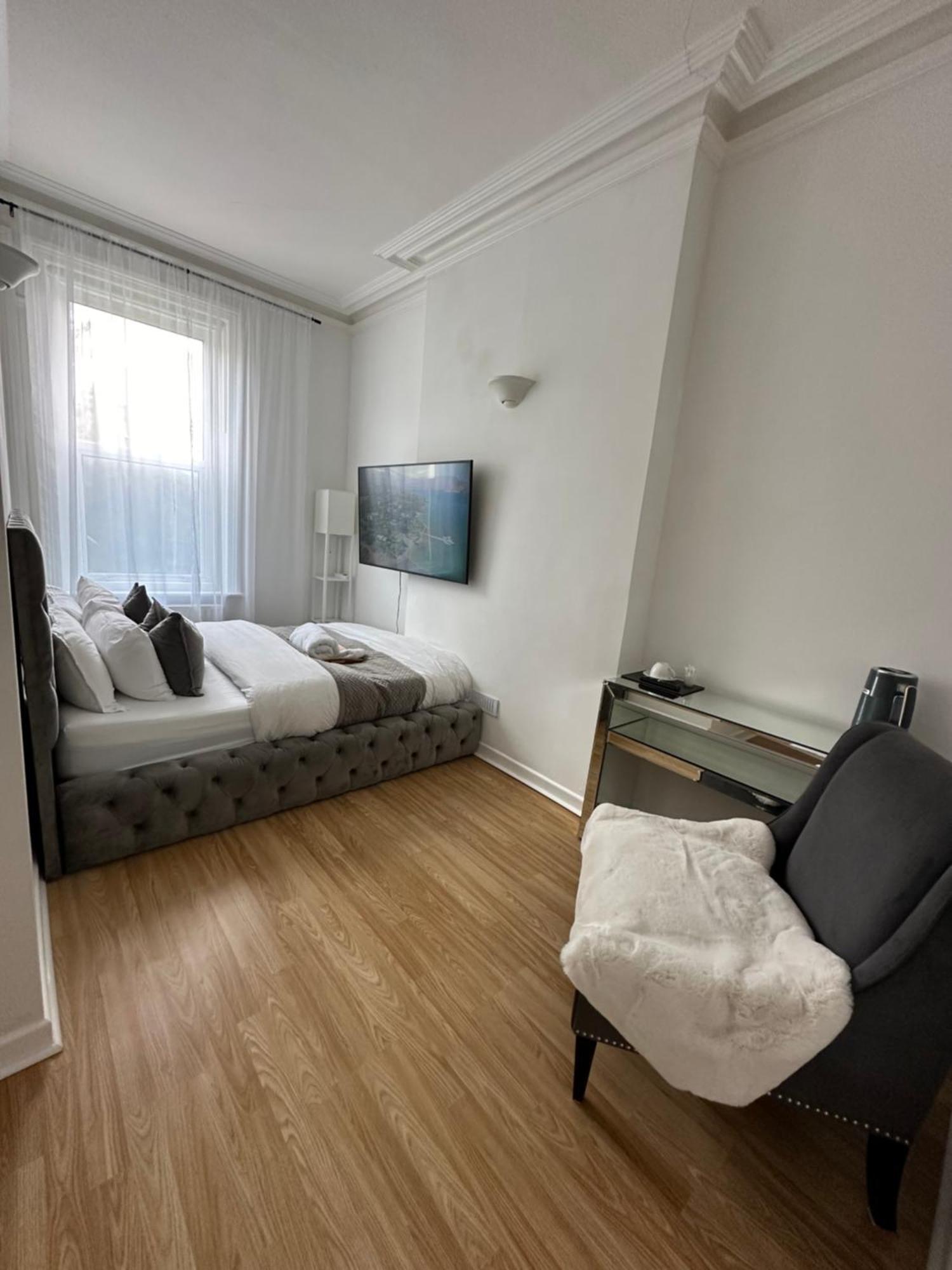 Guest house 5 Min From The ,parking In Bournemouth