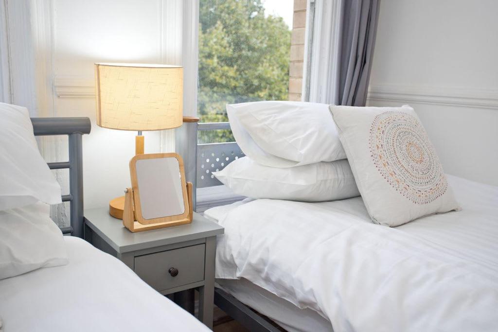 Town Centre Large 2 Bedroom - - Parking * Bournemouth