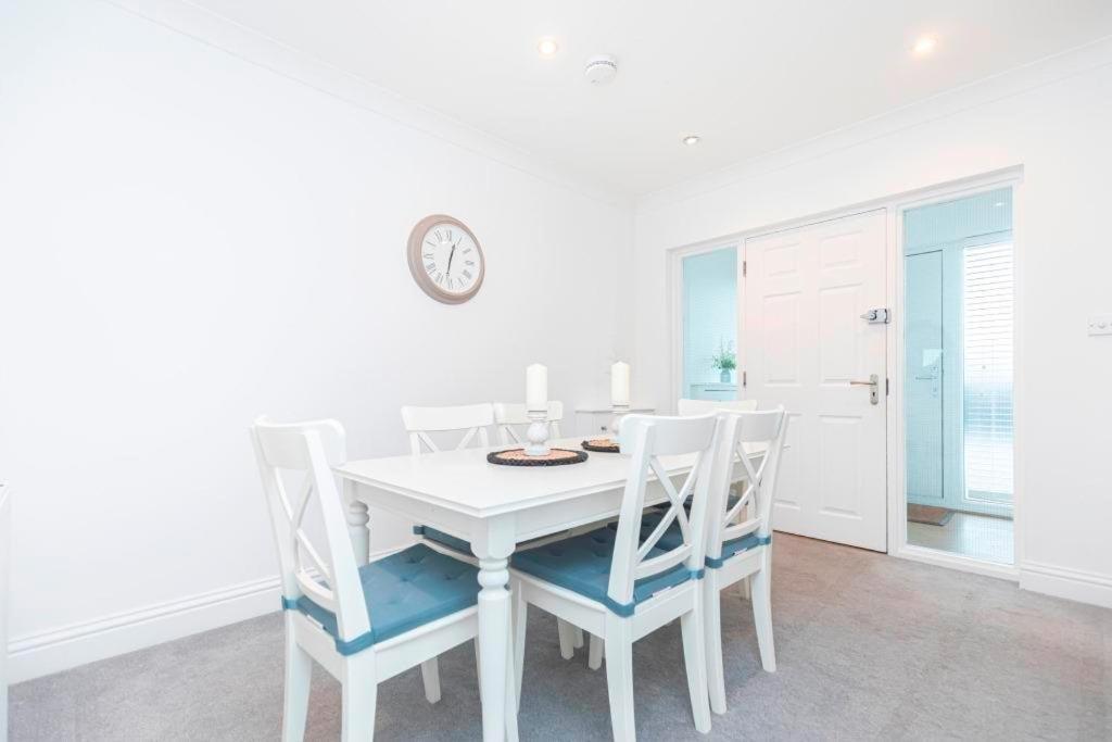 Bournecoast - Clifftop With Garden -fm827 Apartment