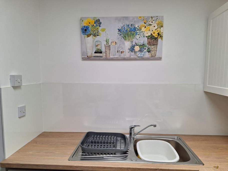 1 Bedroom In Bournemouth, Free Parking * Bournemouth