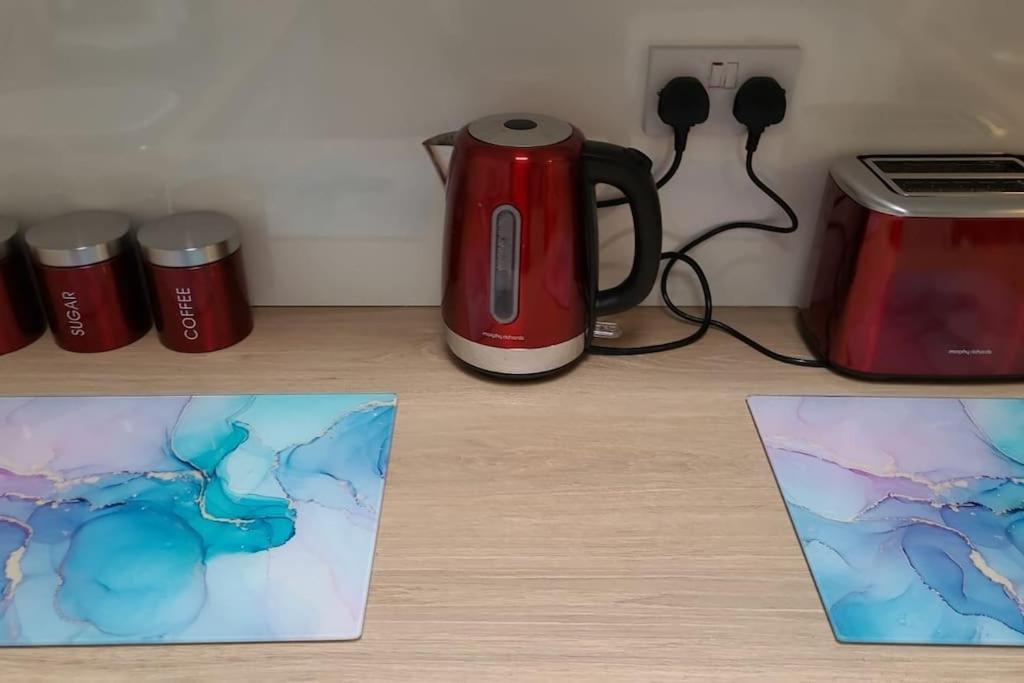 1 Bedroom In Bournemouth, Free Parking * Bournemouth
