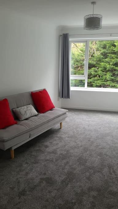 1 Bedroom In Bournemouth, Free Parking * Bournemouth