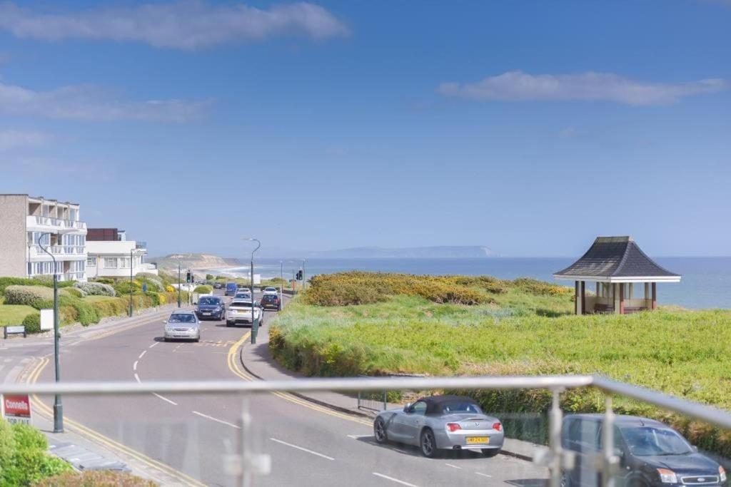 Bournecoast: Clifftop - Sea Views-fm6182 Apartment *