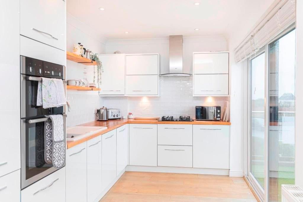 Apartment Bournecoast: Clifftop - Sea Views-fm6182