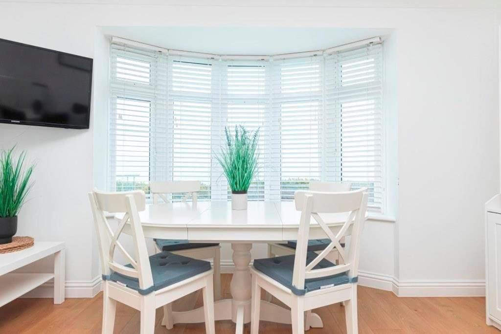 Apartment Bournecoast: Clifftop - Sea Views-fm6182 *