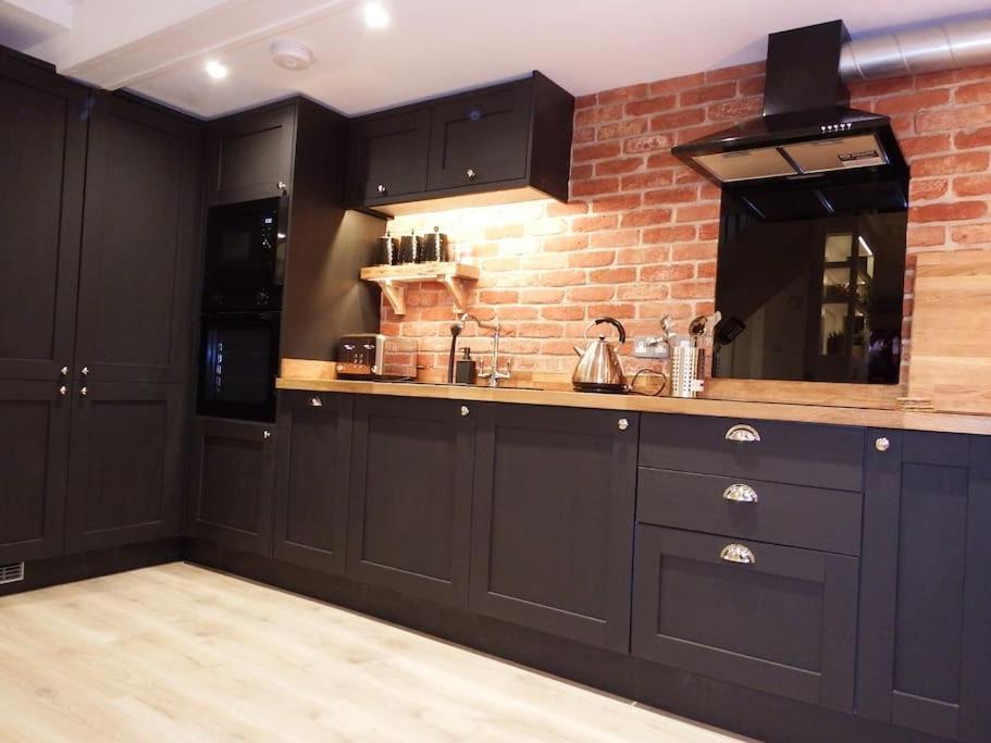 Apartment Newly Renovated Stunning Warehouse
