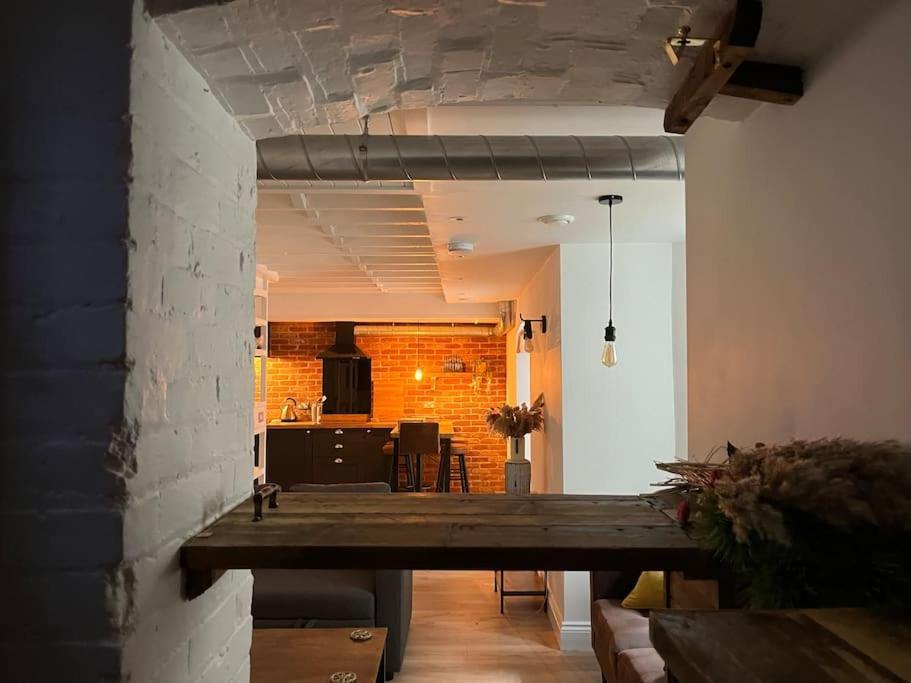 Newly Renovated Stunning Warehouse Apartment