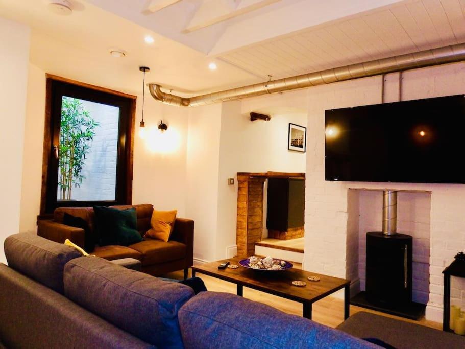 Apartment Newly Renovated Stunning Warehouse *