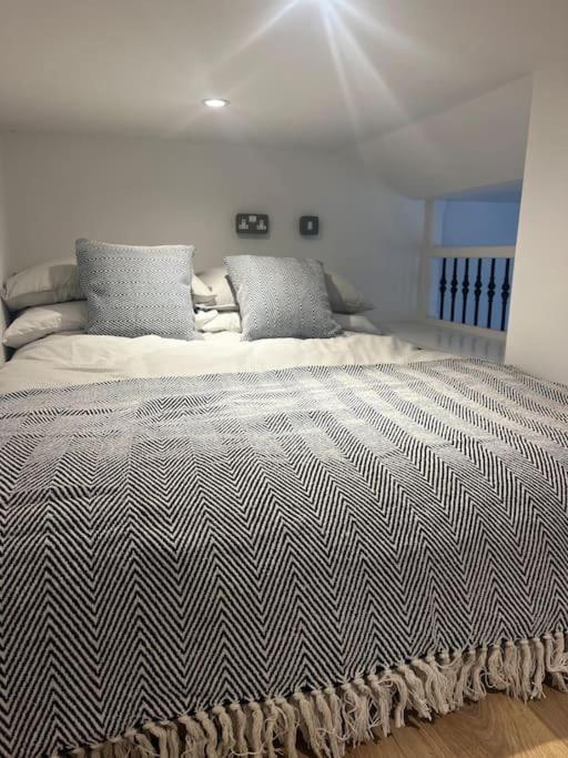 Apartment Newly Renovated Stunning Warehouse Bournemouth
