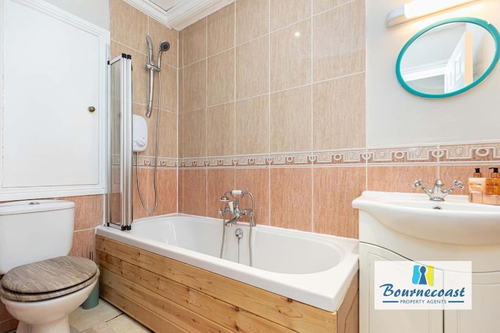Bournecoast-roof Terrace-gym-sea Glimpses- Fm977 Apartment
