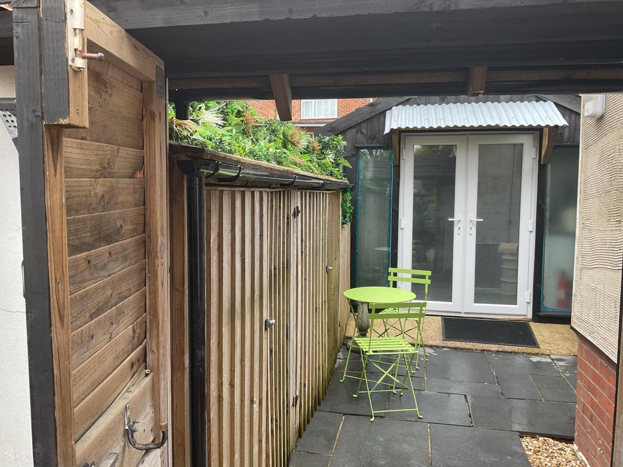 Apartment Private With En-suite