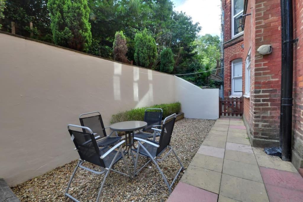Chic With Garden And 2 Min Walk To Bournemouth